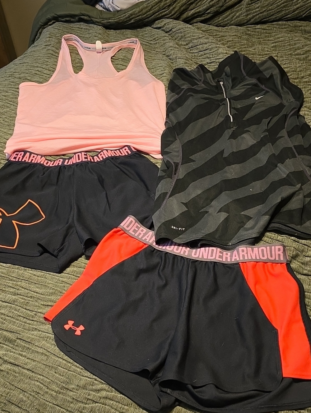 Under Armour Bundle & Nike Top